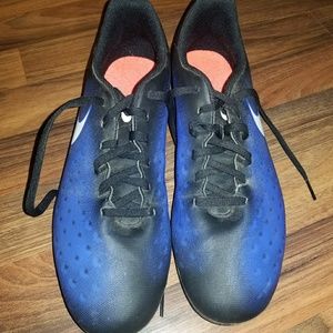 Nike Women's Soccer cleats size 9